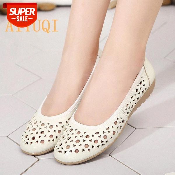 aiyuqi sandals summer women 2021 new genuine leather sandals women hole breathable flat mom large size shoes #0r8t, Black 
aiyuqi sandals summer women 2021 new genuine leather sandals women hole breathable flat mom large size shoes #0r8t, Black