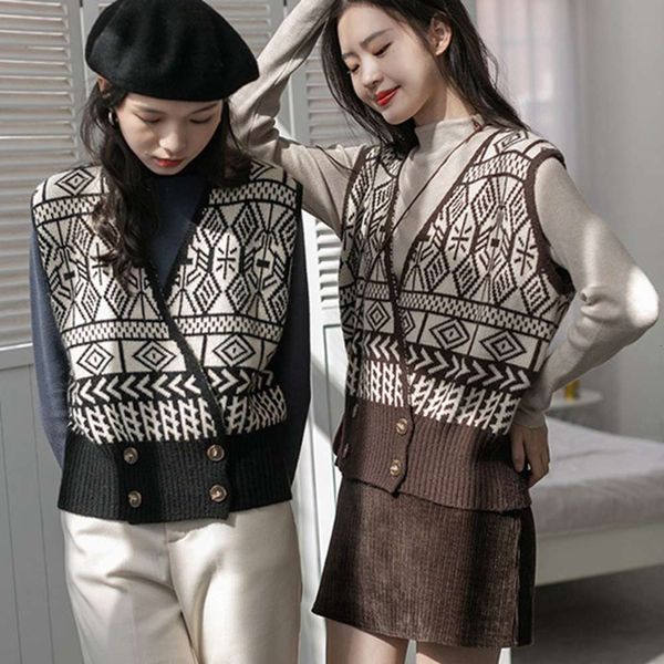 short knitted women's wear 2021 spring new korean sleevels vt loose sweater fashion, White
short knitted women's wear 2021 spring new korean sleevels vt loose sweater fashion, White