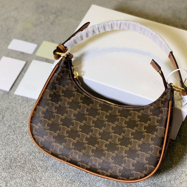 li qin lisa same ava armpit triumphal arch middle ancient flower pea cow leather splicing hobo bag
li qin lisa same ava armpit triumphal arch middle ancient flower pea cow leather splicing hobo bag