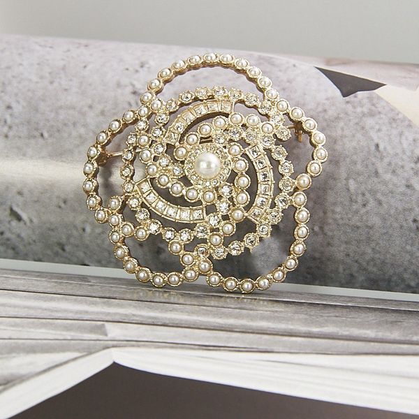 2020 women brand fashion jewelry vintage camellia flower style sunflower brooch party sweater brooche flower pearl fashon camellia brooches, Gray
2020 women brand fashion jewelry vintage camellia flower style sunflower brooch party sweater brooche flower pearl fashon camellia brooches, Gray