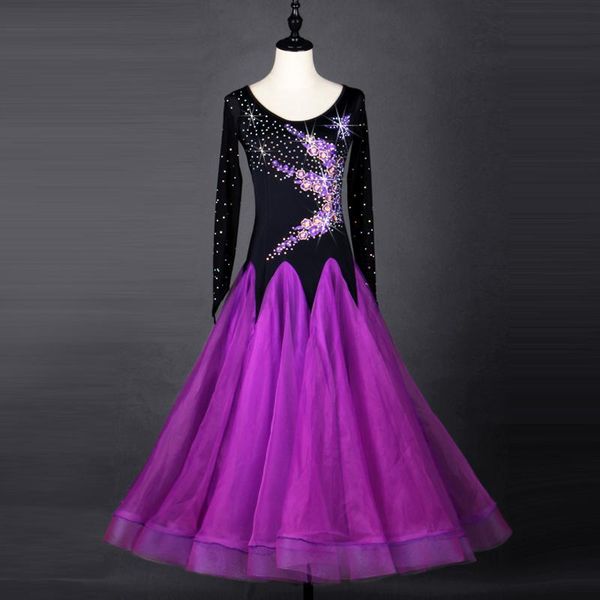 stage wear 2021 lastest modern dance costumes skirt ballroom noble dress clothing set, Black;red
stage wear 2021 lastest modern dance costumes skirt ballroom noble dress clothing set, Black;red