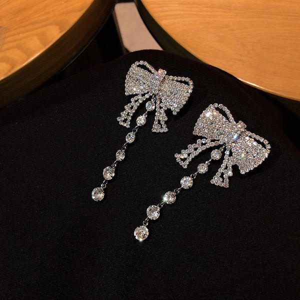 2020 new arrival trendy bowknot women dangle earrings palace fashion bow tassel earrings simple elegant jewelry, Silver
2020 new arrival trendy bowknot women dangle earrings palace fashion bow tassel earrings simple elegant jewelry, Silver