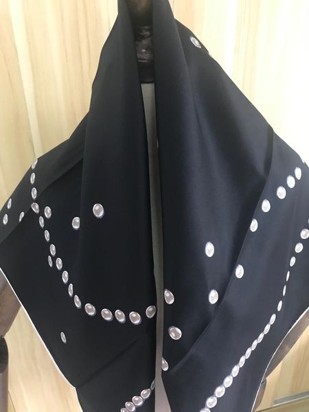 2020 new arrival spring classic black pattern 100% pure silk scarf twill hand made roll 90*90 cm shawl wrap for women lady, Blue;gray
2020 new arrival spring classic black pattern 100% pure silk scarf twill hand made roll 90*90 cm shawl wrap for women lady, Blue;gray