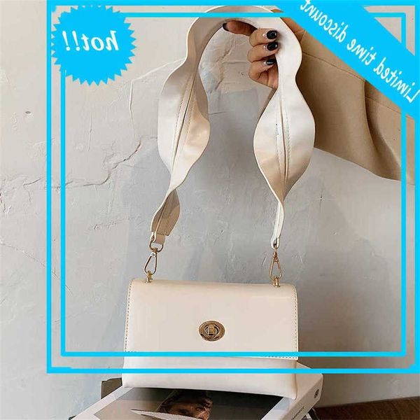 pu leather small messenger wide shoulder belt handbags fashion design crossbody bags for women
pu leather small messenger wide shoulder belt handbags fashion design crossbody bags for women