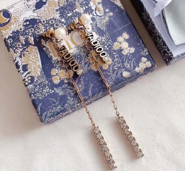 2021 new designer jewelry d home / dijia classic style letter tassel earrings with drill brass pearl 925 earrings, Golden
2021 new designer jewelry d home / dijia classic style letter tassel earrings with drill brass pearl 925 earrings, Golden