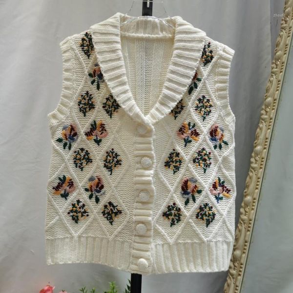 superaen 2020 spring autumn chic embroidery flower sleeveless sweater vest female retro outdoor knitted vest women1, Black;white
superaen 2020 spring autumn chic embroidery flower sleeveless sweater vest female retro outdoor knitted vest women1, Black;white