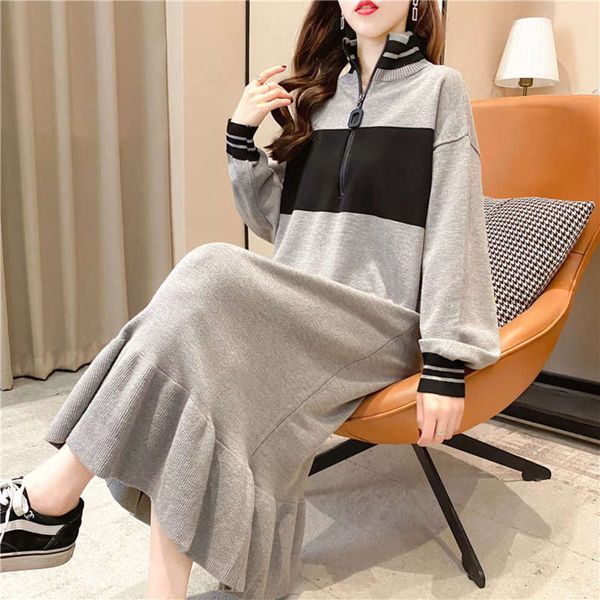 high zipper new collar lazy half matching loose oversized knit dress in autumn / winter 2020, Black;gray
high zipper new collar lazy half matching loose oversized knit dress in autumn / winter 2020, Black;gray