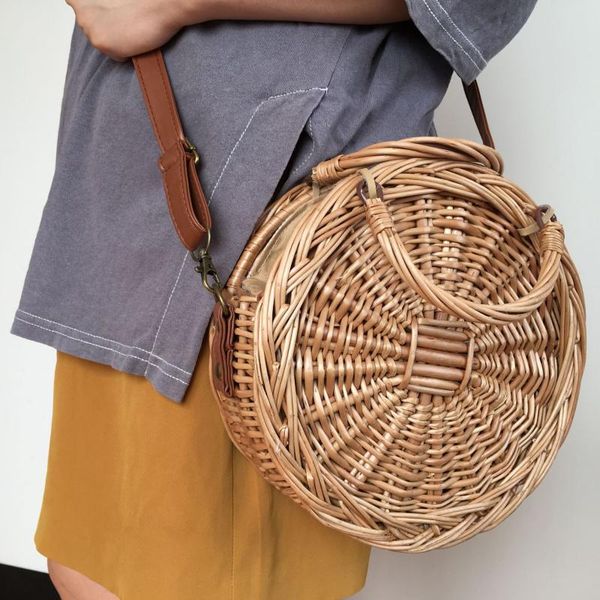 wicker bags for women 2020 beach shoulder bags round rattan handbags ladies bali woven size 22*9cm
wicker bags for women 2020 beach shoulder bags round rattan handbags ladies bali woven size 22*9cm