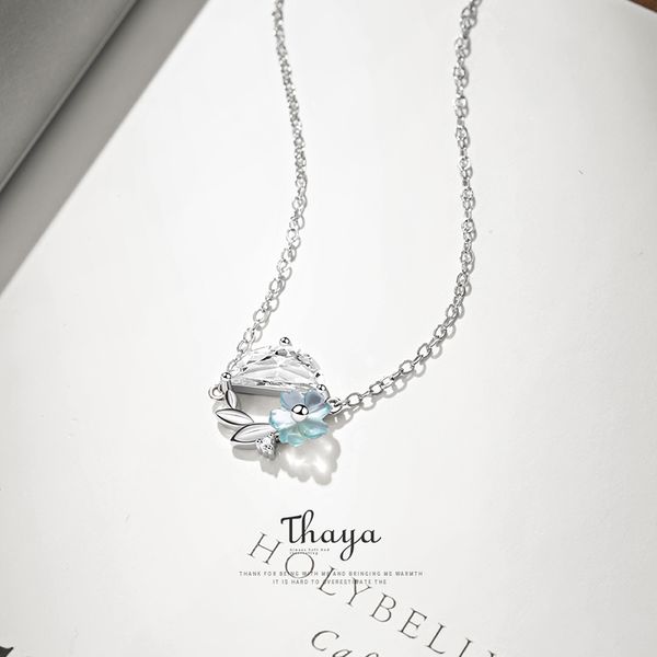 thaya real 925 silver designer sterling silver blue flower crystal carving pendant necklace for women luxury fine jewelry q0531
thaya real 925 silver designer sterling silver blue flower crystal carving pendant necklace for women luxury fine jewelry q0531