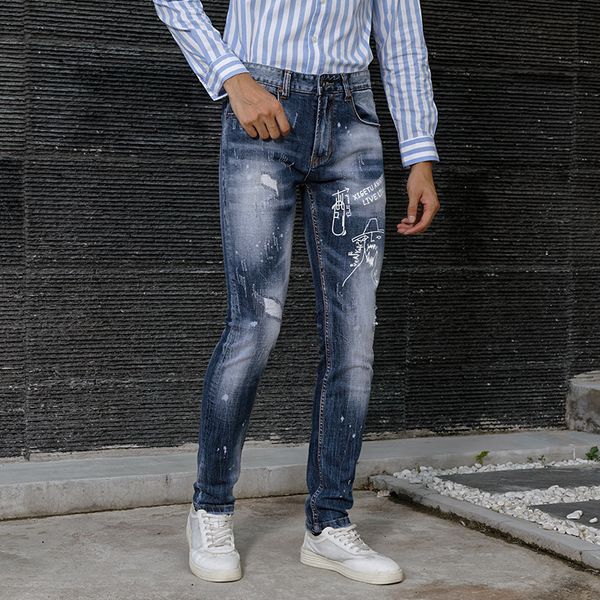 2021 new italian style fashion retro blue slim elastic ripped men printed designer pants streetwear hip hop jeans homme vph3
2021 new italian style fashion retro blue slim elastic ripped men printed designer pants streetwear hip hop jeans homme vph3