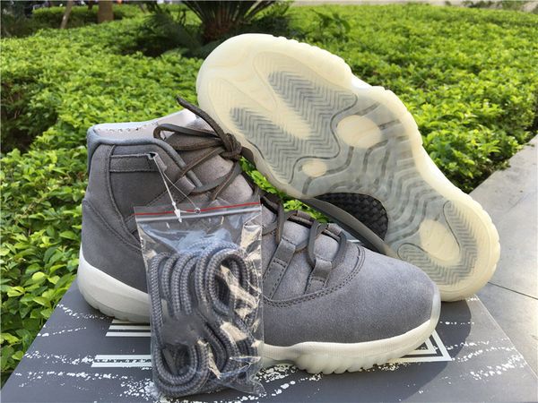 Jumpman 11 Men's Basketball Shoes Grey Suede Genuine Leather outdoor sport Sneakers 41---46
Jumpman 11 Men's Basketball Shoes Grey Suede Genuine Leather outdoor sport Sneakers 41---46