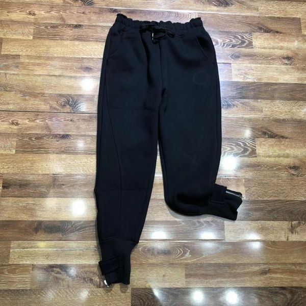 2021 new female winter sweatpants luxury designer woman clothes vintage pants 6b8x, Black;white
2021 new female winter sweatpants luxury designer woman clothes vintage pants 6b8x, Black;white