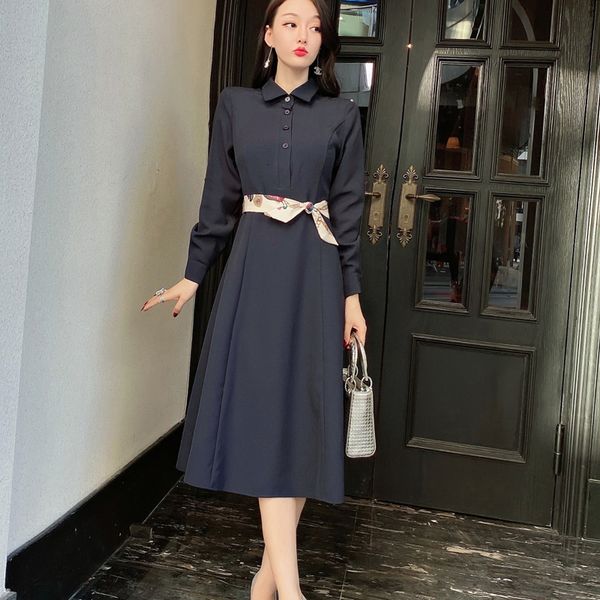 2021 autumn new stylish temperament long retro impression belt mid-length shirt dress high fashion quality 10up, Black;gray
2021 autumn new stylish temperament long retro impression belt mid-length shirt dress high fashion quality 10up, Black;gray