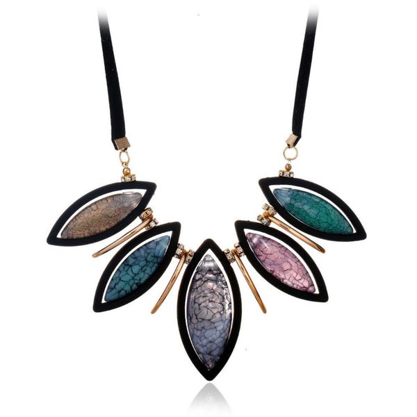 cracked horse eye resin necklace bohemian geometric color imitation jade necklace women's fashion accessories, Silver
cracked horse eye resin necklace bohemian geometric color imitation jade necklace women's fashion accessories, Silver