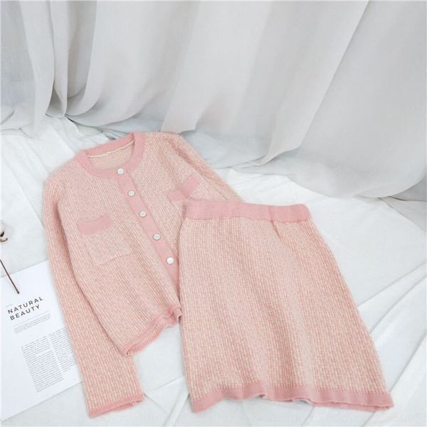 d6evi sleeve fashion suit women's autumn 2020 short cardigan long knitted jacket foreign style high waist short skirt new skirt jacket, Gray
d6evi sleeve fashion suit women's autumn 2020 short cardigan long knitted jacket foreign style high waist short skirt new skirt jacket, Gray