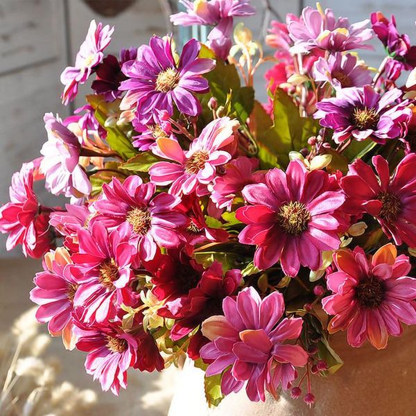 silk european daisy artificial chrysanthemum flower flores bouquet for home decoration artificial flowers for decoration
silk european daisy artificial chrysanthemum flower flores bouquet for home decoration artificial flowers for decoration
