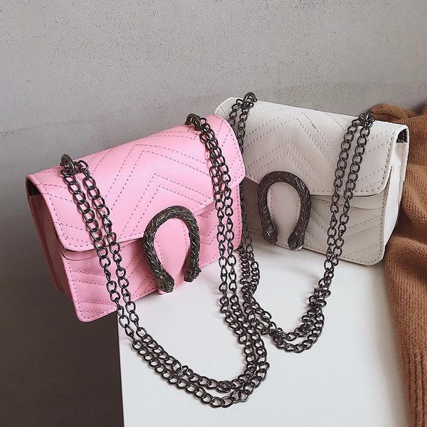 mini new embroidery thread women's bag shoulder bag messenger pu shaped dragon lock square sling flap cross body bags
mini new embroidery thread women's bag shoulder bag messenger pu shaped dragon lock square sling flap cross body bags