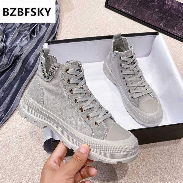 fashion women riding boots new 35-40 non-slip damping platform retro leisure breathable comfortable mid boots women high quality, Black
fashion women riding boots new 35-40 non-slip damping platform retro leisure breathable comfortable mid boots women high quality, Black