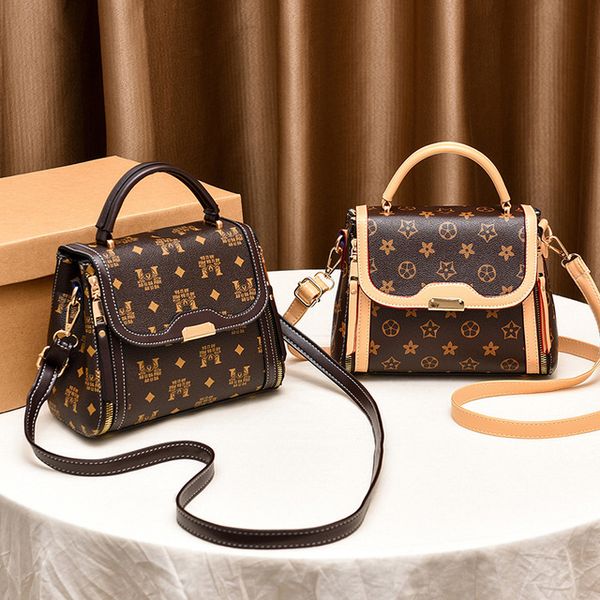 2020 new women one shoulder messenger bag small mini pu material wholesale fashion shoulder bags handbag b391
2020 new women one shoulder messenger bag small mini pu material wholesale fashion shoulder bags handbag b391