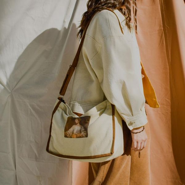 2021 spring new corduroy women large capacity shoulder bag youth vintage painting contrast messenger pack d994
2021 spring new corduroy women large capacity shoulder bag youth vintage painting contrast messenger pack d994