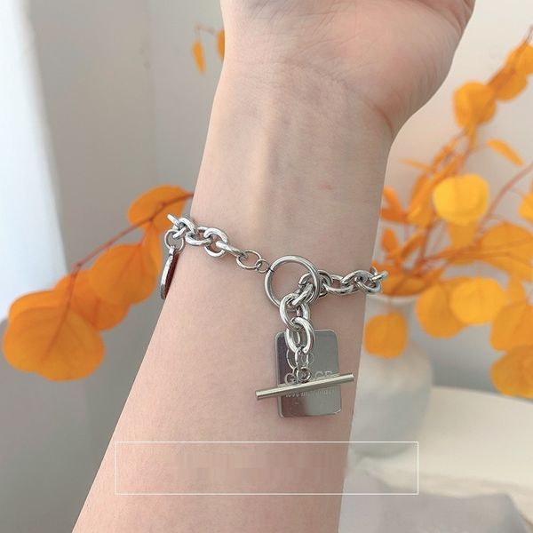 2020 new all body titanium steel female square ot button hip hop fashion personality bracelet braceletbutton bracelet simple hand jewelry lo, Golden;silver
2020 new all body titanium steel female square ot button hip hop fashion personality bracelet braceletbutton bracelet simple hand jewelry lo, Golden;silver