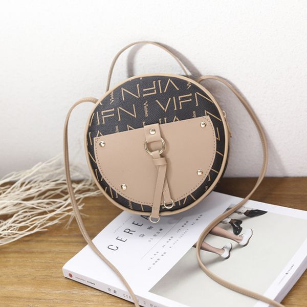 shoulder bag designers handbag luxurys handbag woman fashion potable round makeup bag wallet vintage phone bag fast shipping, Black;red
shoulder bag designers handbag luxurys handbag woman fashion potable round makeup bag wallet vintage phone bag fast shipping, Black;red