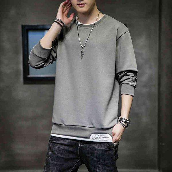 men's t shirt 2021 autumn long sleeve sweater korean fashion lovers wear hole printing round neck popular for men, White;black
men's t shirt 2021 autumn long sleeve sweater korean fashion lovers wear hole printing round neck popular for men, White;black