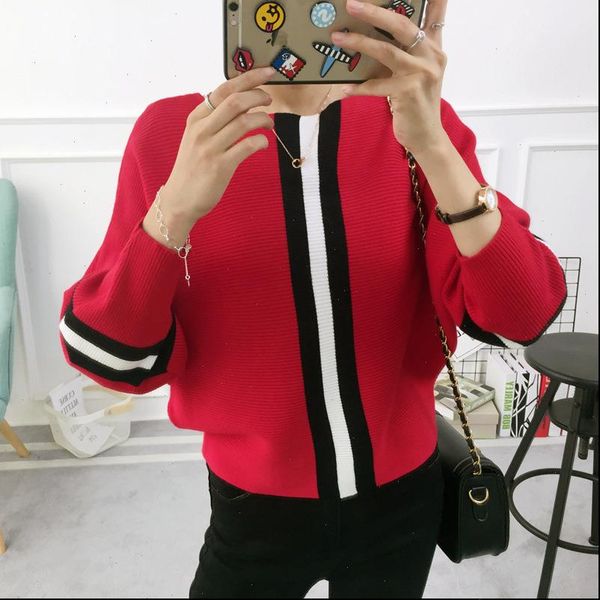 2021 new autumn winter women sweater pullover stripe contrast color bat sleeve knitted jumper loose short outwear pull femm, White;black
2021 new autumn winter women sweater pullover stripe contrast color bat sleeve knitted jumper loose short outwear pull femm, White;black