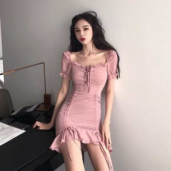 vintage square collar mini dress women drawstring high waist slim bodycon party dress nightclub ruffled pink dress vestidos, Black;gray
vintage square collar mini dress women drawstring high waist slim bodycon party dress nightclub ruffled pink dress vestidos, Black;gray