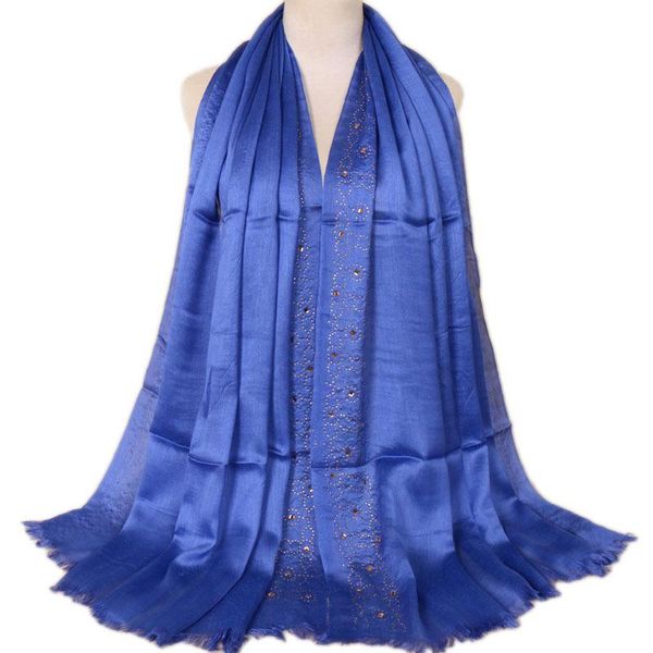 scarves malaysia national cotton scarf wholesale drilling in baotou hood fur fringed monochrome vs072, Blue;gray
scarves malaysia national cotton scarf wholesale drilling in baotou hood fur fringed monochrome vs072, Blue;gray
