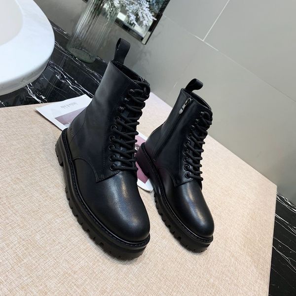 new fashion women martin booties cowhide ankle boots motocycle short shoes platform rubber bottom non-slip shoes knight boot, Black
new fashion women martin booties cowhide ankle boots motocycle short shoes platform rubber bottom non-slip shoes knight boot, Black
