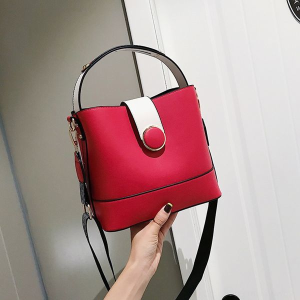 bucket women hand bag strap hand bag 2020 new fashion net red versatile women's one shoulder messenger fashion wide shoulder strap hand 
bucket women hand bag strap hand bag 2020 new fashion net red versatile women's one shoulder messenger fashion wide shoulder strap hand