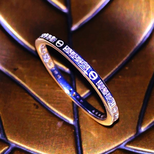 925 full body sterling silver female round inlaid with zircon, fashionable simple chaozhou tail ring, index finger and ring
925 full body sterling silver female round inlaid with zircon, fashionable simple chaozhou tail ring, index finger and ring