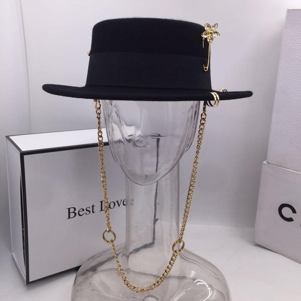 black cap female british wool hat fashion party flat hat chain strap and pin fedoras for woman for a street-style shooting c0123, Blue;gray
black cap female british wool hat fashion party flat hat chain strap and pin fedoras for woman for a street-style shooting c0123, Blue;gray
