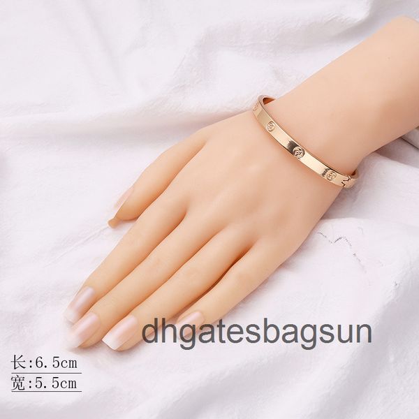 selling bracelet rose gold kc white k three color lovers classic bracelet bvva, Black
selling bracelet rose gold kc white k three color lovers classic bracelet bvva, Black