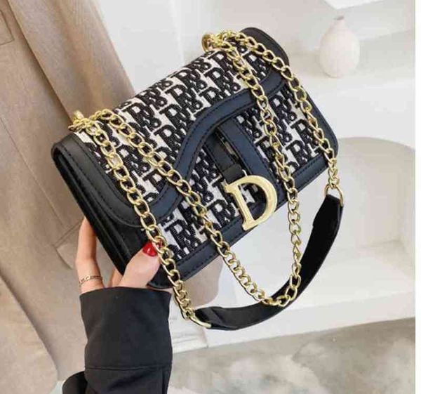 classic bag girl new chain handle small square bag style fashion one shoulder messenger handbag girl handbags
classic bag girl new chain handle small square bag style fashion one shoulder messenger handbag girl handbags