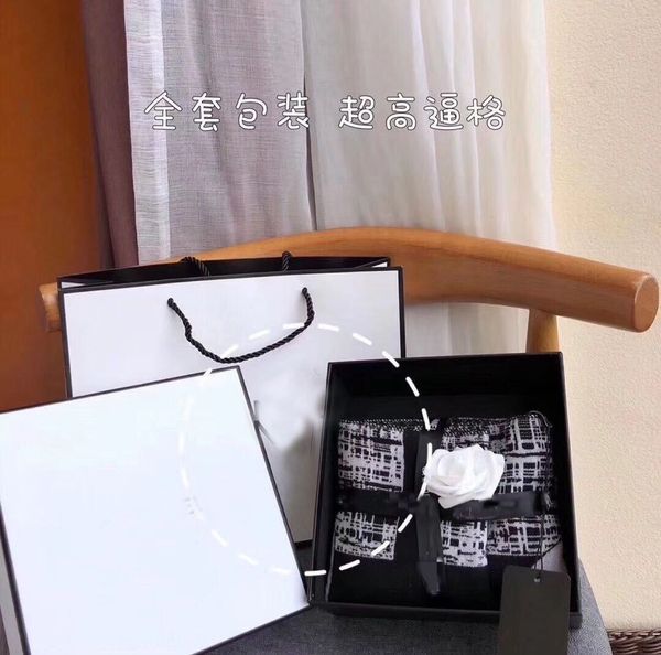 cviz 100silk chiffon comingbig angel skeleton large black and white stereo tassel design manual clasp new scarf shawl, Black;white
cviz 100silk chiffon comingbig angel skeleton large black and white stereo tassel design manual clasp new scarf shawl, Black;white