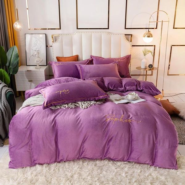 2020 new embroidered crystal velvet bedding set soft bedclothes duvet/quilt cover bed linen sheet set 4 pieces bedding sets.1
2020 new embroidered crystal velvet bedding set soft bedclothes duvet/quilt cover bed linen sheet set 4 pieces bedding sets.1