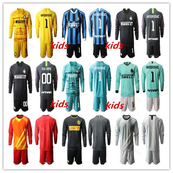 inter goalkeeper kids kit gk milan soccer goalie 1 handanovic long sleeve jersey 87 candreva 46 berni 27 padelli football shirt kits, Black;yellow
inter goalkeeper kids kit gk milan soccer goalie 1 handanovic long sleeve jersey 87 candreva 46 berni 27 padelli football shirt kits, Black;yellow
