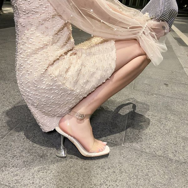 discount women sandals fashion high heels party wedding transparent beige slides outdoor shoes size 35-39 ing
discount women sandals fashion high heels party wedding transparent beige slides outdoor shoes size 35-39 ing