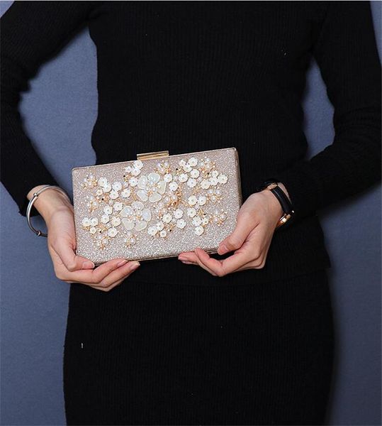 evening bags 2021 metal flowers with chain luxury pearl dinner cherry blossoms banquet mn1013
evening bags 2021 metal flowers with chain luxury pearl dinner cherry blossoms banquet mn1013