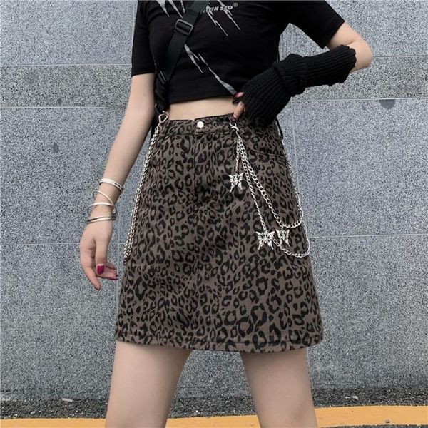 autumn winter women mini skirt harajuku vintage leopard print high waist skirts streetwear casual a-line slim skirts female, Black
autumn winter women mini skirt harajuku vintage leopard print high waist skirts streetwear casual a-line slim skirts female, Black