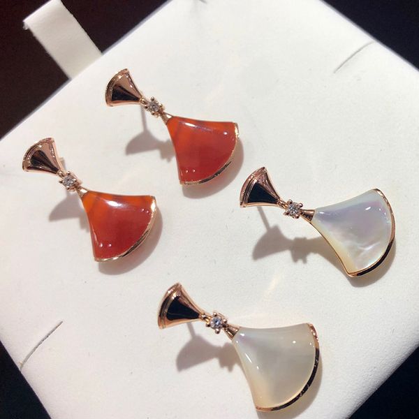 s925 high version sterling silver skirt earrings white shell with diamond fan shaped stud earrings womens fashion earrings eardrops non-alle
s925 high version sterling silver skirt earrings white shell with diamond fan shaped stud earrings womens fashion earrings eardrops non-alle
