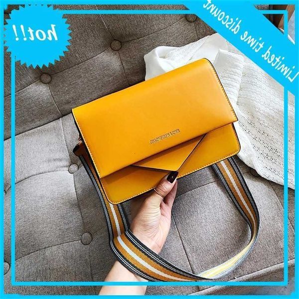 autumn texture women's new 2019 korean versatile one shoulder crossbody fashion color contrast small square bag
autumn texture women's new 2019 korean versatile one shoulder crossbody fashion color contrast small square bag