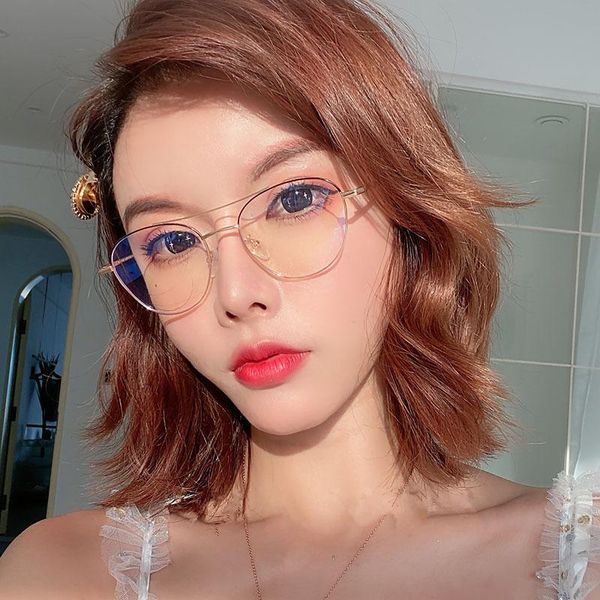 2021 vintage metal frame spectacles frame women men anti blue light ray blocking eye glasses frames clear lens eyewear wd2116, White;black
2021 vintage metal frame spectacles frame women men anti blue light ray blocking eye glasses frames clear lens eyewear wd2116, White;black
