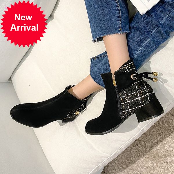 2021 the new party style round toe ankle fashion striped zipper middle bowknot with thick motorcycle boots female size shoes 6thp, Black
2021 the new party style round toe ankle fashion striped zipper middle bowknot with thick motorcycle boots female size shoes 6thp, Black