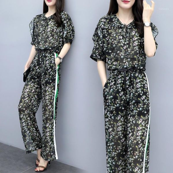 chiffon women 2 piece set and pants floral print women's summer suit ensemble femme deux pieces year-old female costume1, White
chiffon women 2 piece set and pants floral print women's summer suit ensemble femme deux pieces year-old female costume1, White