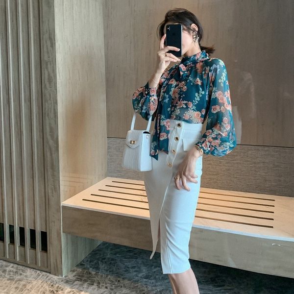 new 2021 spring female centerpiece official floral printed lantern chiffon blouse and skirt denim azid, White;black
new 2021 spring female centerpiece official floral printed lantern chiffon blouse and skirt denim azid, White;black