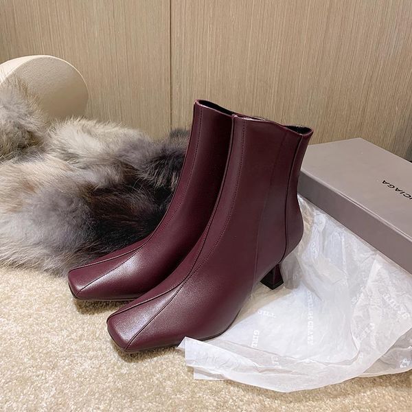 short boots women's thick heel slim square toe high heel women's boots winter retro shoes temperament, Black
short boots women's thick heel slim square toe high heel women's boots winter retro shoes temperament, Black