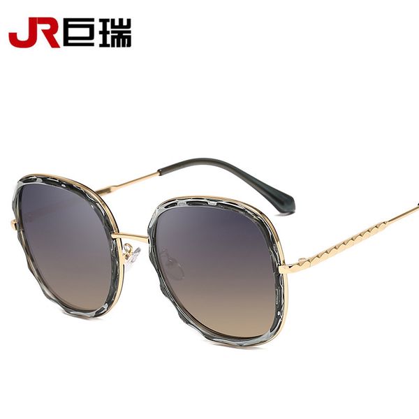 new trend fashionable round frame metal ins wind for men and women sun protection sunglasses, White;black
new trend fashionable round frame metal ins wind for men and women sun protection sunglasses, White;black